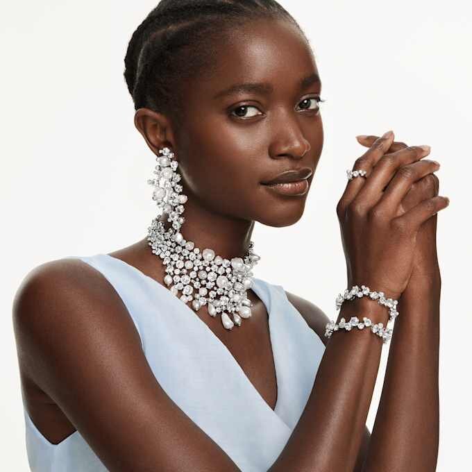 Náhrdelník Constella Crystal Pearl, kulatý brus, bílý, pokovený rhodiem Náhrdelník Constella Crystal Pearl, kulatý brus, bílý, pokovený rhodiem