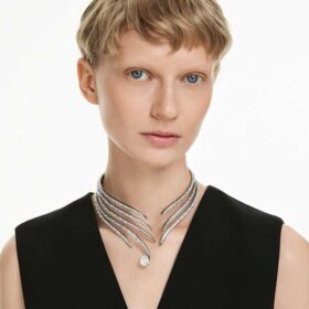 Náhrdelník z kolekce Vienna Choker Feather, bílý, pokovený rutheniem Náhrdelník z kolekce Vienna Choker Feather, bílý, pokovený rutheniem