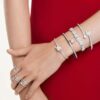 Náramek Ariana Grande X Swarovski s různými briliantovými výbrusy, srdíčka, bílý, pokovený rhodiem