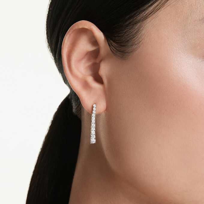 Náušnice Eternity Drop s diamanty vypěstovanými v laboratoři, celková hmotnost 1,3 Ct, kulatý tvar, 14K bílé zlato Náušnice Eternity Drop s diamanty vypěstovanými v laboratoři, celková hmotnost 1,3 Ct, kulatý tvar, 14K bílé zlato