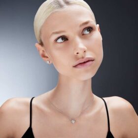 Náušnice Galaxy s diamanty vypěstovanými v laboratoři, celková hmotnost 2,1 karátů, kulatý tvar, 14karátové bílé zlato
