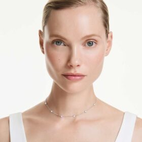 Osmiboký náhrdelník s diamanty vypěstovanými v laboratoři o celkové hmotnosti 0,7 karátu, kulatého tvaru, ze stříbra Osmiboký náhrdelník s diamanty vypěstovanými v laboratoři o celkové hmotnosti 0,7 karátu, kulatého tvaru, ze stříbra