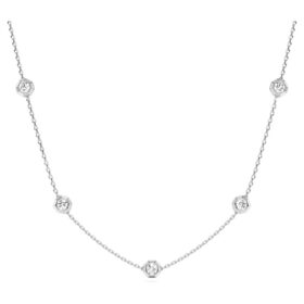 Osmiboký náhrdelník s diamanty vypěstovanými v laboratoři o celkové hmotnosti 0,7 karátu, kulatého tvaru, ze stříbra Osmiboký náhrdelník s diamanty vypěstovanými v laboratoři o celkové hmotnosti 0,7 karátu, kulatého tvaru, ze stříbra