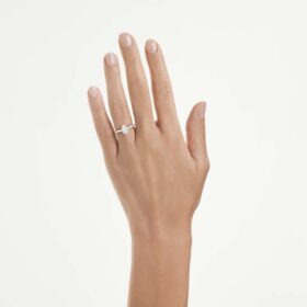 Prsten Eternity Solitaire s diamanty vypěstovanými v laboratoři, celkem 1 karát, hruškový tvar, 14karátové bílé zlato Prsten Eternity Solitaire s diamanty vypěstovanými v laboratoři, celkem 1 karát, hruškový tvar, 14karátové bílé zlato