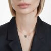 Přívěsek v podobě labutě, černý, povrchová úprava z kombinace kovů